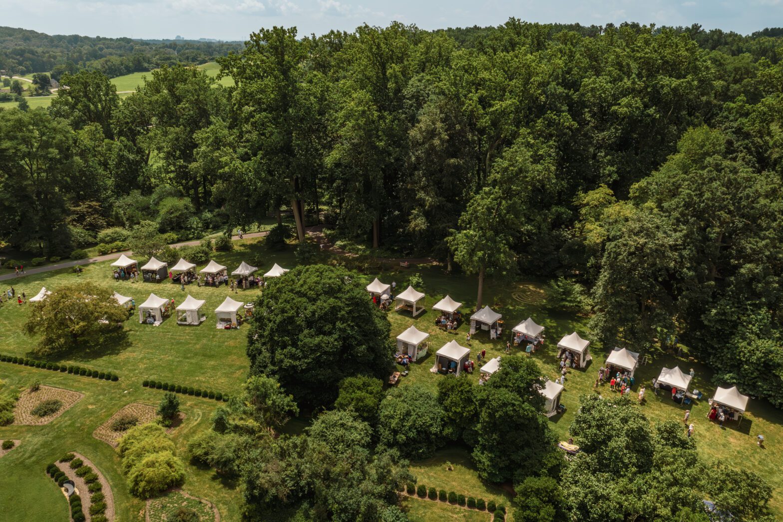 Drone footage of Artisan Market at Winterthur